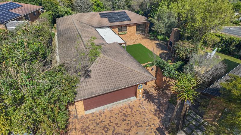 4 Bedroom Property for Sale in Kenridge Western Cape